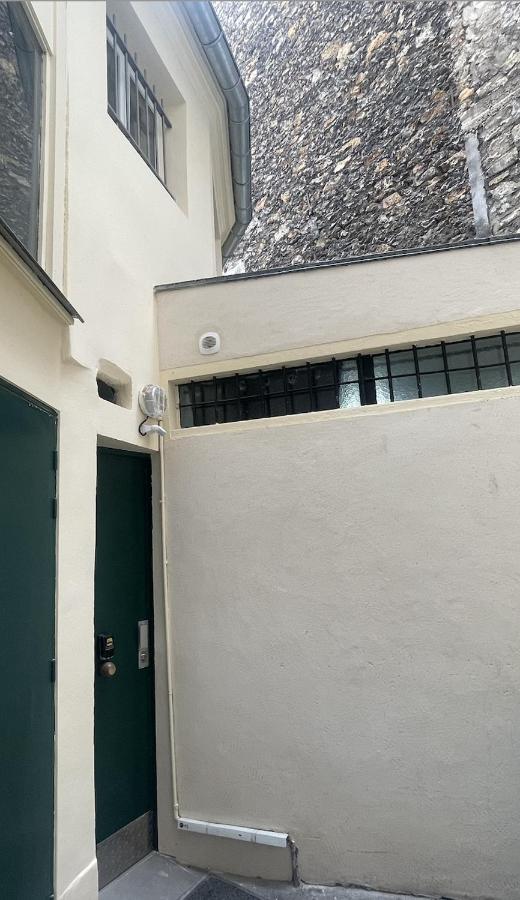 Beau Studio Meuble 2Min Du Moulin Rouge Paris Exterior photo